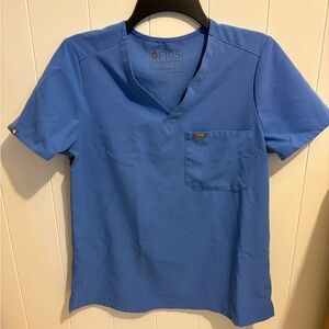 Figs One Pocket Scrub Top in Ceil Blue